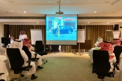 صور اجتماع فرص تنمية الموارد المالية والاستثمار