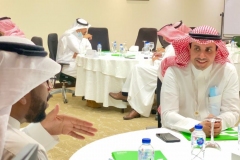 صور اجتماع فرص تنمية الموارد المالية والاستثمار